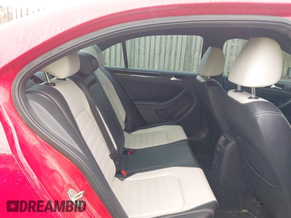 2015 Volkswagen Jetta SE z VIN 3VWD17AJ0FM229005, wystawiony jako IAAI lot #41838767 z przebiegiem 223 390 mil mil oraz . Historia ofert i sprzedaży dostępna na DreamBid. Obrazek 8.