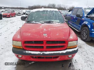 1997 Dodge Dakota with VIN 1B7GG26X1VS208488, listed as a IAAI auction lot 40952432 with 114,791 mi miles. Bid and sale history available at carsss.com. Image 6.
