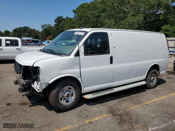 2022 GMC Savana Cargo Van with VIN 1GTW7AF75N1218999, listed as a Copart auction lot 67102284 with 0 mi miles and Clean Title. Bid and sale history available at carsss.com. Image 1.