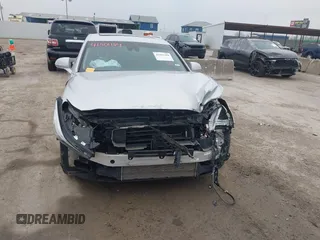 2019 Genesis G90 3.3T Premium with VIN KMTF34JA4KU058688, listed as a IAAI auction lot 41501184 with 85,530 mi miles. Bid and sale history available at carsss.com. Image 13.