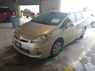 2011 Toyota Prius I with VIN JTDKN3DU2B1447144, listed as a IAAI auction lot 41887553 with 104,860 mi miles. Bid and sale history available at carsss.com. Image 17.