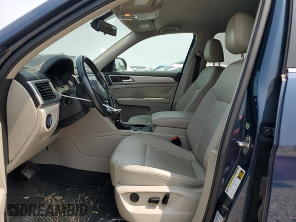 2019 Volkswagen Atlas SE z VIN 1V2DR2CA0KC551357, wystawiony jako Copart lot #58824335 z przebiegiem 84 011 mil mil oraz Czysty tytuł • Clean title. Historia ofert i sprzedaży dostępna na DreamBid. Obrazek 7.