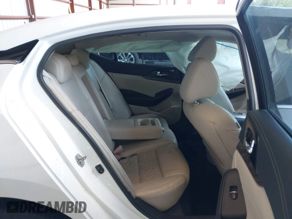 2017 Nissan Maxima S with VIN 1N4AA6APXHC371103, listed as a IAAI auction lot 42586955 with 132,000 mi miles and . Bid and sale history available at DreamBid. Image 8.