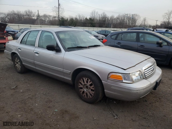 2005 Ford Crown Victoria LX with VIN 2FAFP74W55X166493, listed as a Copart auction lot 88592755 with 54,660 mi miles and Clean Title. Bid and sale history available at carsss.com. Image 4.