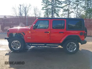2018 Jeep Wrangler Unlimited Sahara z VIN 1C4HJXEN7JW224927, wystawiony jako IAAI lot #41515557 z przebiegiem 81 138 mil mil oraz . Historia ofert i sprzedaży dostępna na DreamBid. Obrazek 15.