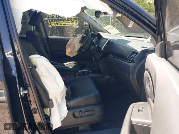 2016 Honda Pilot Elite with VIN 5FNYF6H08GB070057, listed as a IAAI auction lot 42103166 with Not Provided miles. Bid and sale history available at carsss.com. Image 5.