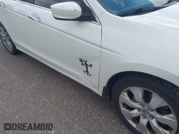 2008 Honda Accord EX-L z VIN 1HGCP368X8A023168, wystawiony jako IAAI lot #42366664 z przebiegiem 249 340 mil mil oraz . Historia ofert i sprzedaży dostępna na DreamBid. Obrazek 6.