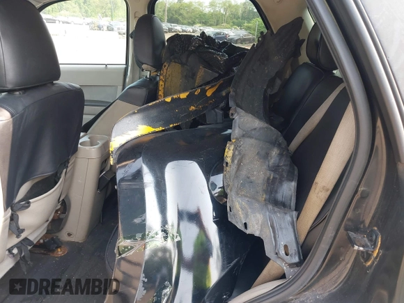 2011 Ford Escape Hybrid with VIN 1FMCU4K37BKA45651, listed as a IAAI auction lot 42441757 with 504,073 mi miles and . Bid and sale history available at DreamBid. Image 8.