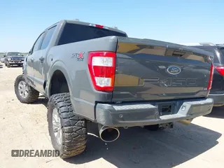 2021 Ford F-150 XL z VIN 1FTFW1E59MFA21578, wystawiony jako IAAI lot #42007968 z przebiegiem 74 025 mil mil oraz . Historia ofert i sprzedaży dostępna na DreamBid. Obrazek 3.