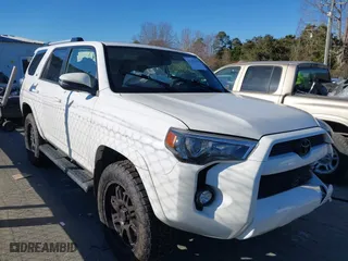 2019 Toyota 4Runner SR5 with VIN JTEBU5JR2K5641997, listed as a IAAI auction lot 41282350 with 102,476 mi miles. Bid and sale history available at carsss.com. Image 1.