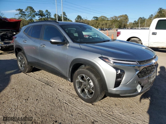 2024 Chevrolet Trax LT with VIN KL77LHE21RC232145, listed as a Copart auction lot 48884845 with 0 mi miles and Salvage Title. Bid and sale history available at carsss.com. Image 4.