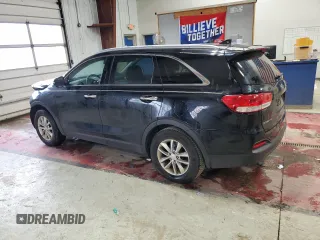 2016 Kia Sorento LX z VIN 5XYPG4A39GG073186, wystawiony jako Copart lot #57701815 z przebiegiem 146 835 mil mil oraz Szkoda całkowita • Salvage title. Historia ofert i sprzedaży dostępna na DreamBid. Obrazek 2.