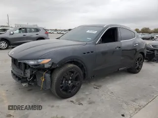 2017 Maserati Levante S with VIN ZN661YUL8HX245169, listed as a Copart auction lot 79418594 with 77,071 mi miles and Salvage Title. Bid and sale history available at carsss.com. Image 1.