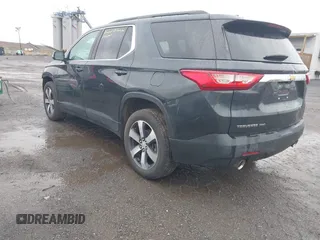 2021 Chevrolet Traverse LT z VIN 1GNEVHKW2MJ195002, wystawiony jako IAAI lot #42314214 z przebiegiem 50 877 mil mil oraz . Historia ofert i sprzedaży dostępna na DreamBid. Obrazek 3.