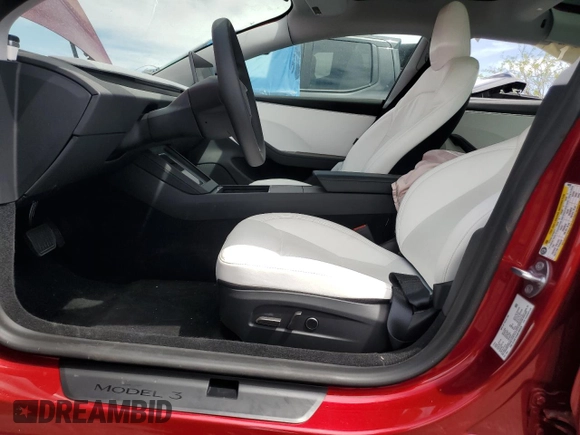 2025 Tesla Model 3 Long Range с VIN 5YJ3E1EA6SF908026, выставлен на аукционе Copart как лот 52297095 с пробегом 3 635 миль миль и Списание • Salvage title. История ставок и продаж доступна на DreamBid. Изображение 7.