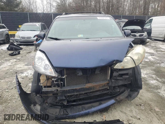 2006 Toyota Sienna XLE with VIN 5TDBA22C16S066068, listed as a Copart auction lot 41992545 with 251,076 mi miles and Salvage Title. Bid and sale history available at carsss.com. Image 5.
