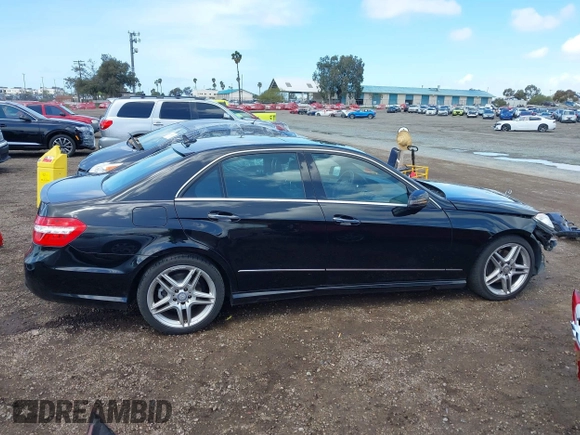2011 Mercedes-Benz E-Class E 350 Luxury with VIN WDDHF5GB2BA356992, listed as a IAAI auction lot 41928058 with 125,525 mi miles. Bid and sale history available at carsss.com. Image 14.