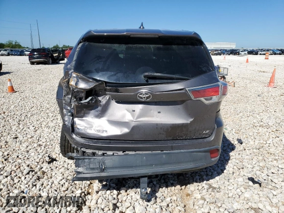 2015 Toyota Highlander LE Plus z VIN 5TDZKRFH4FS051610, wystawiony jako Copart lot #53880115 z przebiegiem 138 014 mil mil oraz Szkoda całkowita • Salvage title. Historia ofert i sprzedaży dostępna na DreamBid. Obrazek 6.