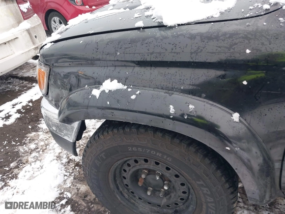 2000 Toyota 4Runner SR5 with VIN JT3HN86R6Y0265160, listed as a IAAI auction lot 41570954 with 999,999 mi miles. Bid and sale history available at carsss.com. Image 6.
