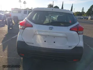 2019 Nissan Kicks S with VIN 3N1CP5CU7KL559218, listed as a IAAI auction lot 41421028 with 29,973 mi miles. Bid and sale history available at carsss.com. Image 16.