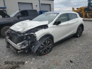 2018 Infiniti QX30 Luxury z VIN SJKCH5CR8JA049145, wystawiony jako Copart lot #64322604 z przebiegiem Nie podano mil oraz Nie do naprawy • Non repairable. Historia ofert i sprzedaży dostępna na DreamBid. Obrazek 1.