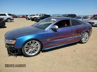 2009 Audi S5 z VIN WAURV78T89A015110, wystawiony jako Copart lot #57497765 z przebiegiem 99 110 mil mil oraz Szkody całkowita. Historia ofert i sprzedaży dostępna na DreamBid. Obrazek 1.
