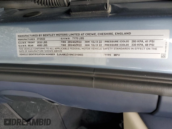 2022 Bentley Bentayga V8 z VIN SJAAM2ZV9NC016403, wystawiony jako Copart lot #51584975 z przebiegiem 4 462 mil mil oraz Szkoda całkowita • Salvage title. Historia ofert i sprzedaży dostępna na DreamBid. Obrazek 13.
