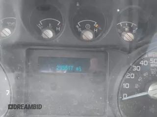2015 Ford F-250 XLT с VIN 1FT7X2B61FEC28060, выставлен на аукционе IAAI как лот 41941395 с пробегом 235 517 миль миль и . История ставок и продаж доступна на DreamBid. Изображение 15.