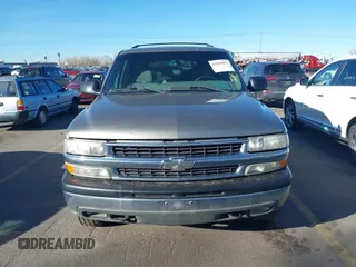 2002 Chevrolet Tahoe Z71 with VIN 1GNEK13Z32R125421, listed as a IAAI auction lot 41859011 with 216,021 mi miles. Bid and sale history available at carsss.com. Image 6.