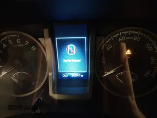 2023 Toyota Tacoma SR z VIN 3TMCZ5AN4PM597509, wystawiony jako IAAI lot #42020023 z przebiegiem 36 941 mil mil oraz . Historia ofert i sprzedaży dostępna na DreamBid. Obrazek 7.
