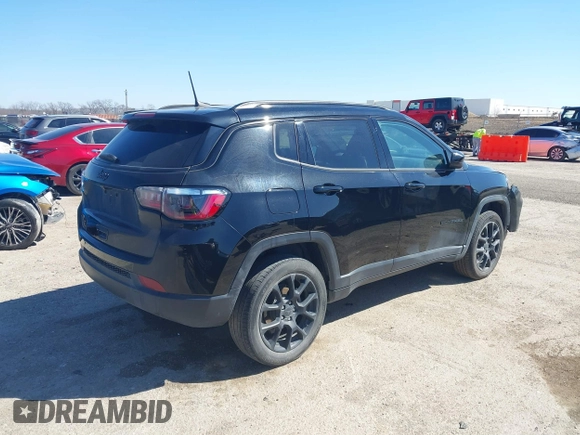 2023 Jeep Compass Latitude with VIN 3C4NJDBN2PT507868, listed as a IAAI auction lot 41760268 with 35,837 mi miles and . Bid and sale history available at DreamBid. Image 4.
