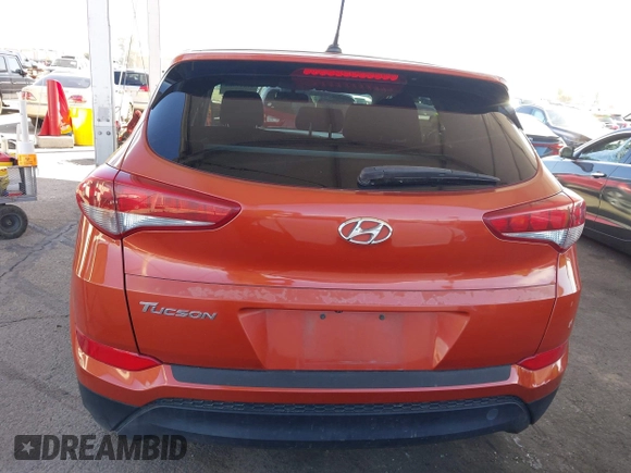 2017 Hyundai Tucson SE with VIN KM8J23A48HU357394, listed as a IAAI auction lot 41841968 with 74,769 mi miles. Bid and sale history available at carsss.com. Image 16.