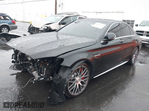 2016 Mercedes-Benz C 63 S AMG z VIN 55SWF8HB7GU101074, wystawiony jako IAAI lot #40732826 z przebiegiem 43 676 mil mil oraz . Historia ofert i sprzedaży dostępna na DreamBid. Obrazek 2.