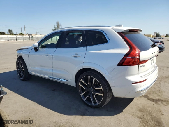 2023 Volvo XC60 Ultimate Bright Theme with VIN YV4L12DF6P1313169, listed as a Copart auction lot 48658935 with 5,829 mi miles and Salvage Title. Bid and sale history available at carsss.com. Image 2.