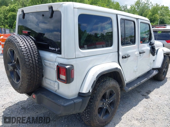 2021 Jeep Wrangler Unlimited Sahara z VIN 1C4HJXEN6MW764662, wystawiony jako IAAI lot #42494617 z przebiegiem 81 954 mil mil oraz . Historia ofert i sprzedaży dostępna na DreamBid. Obrazek 4.