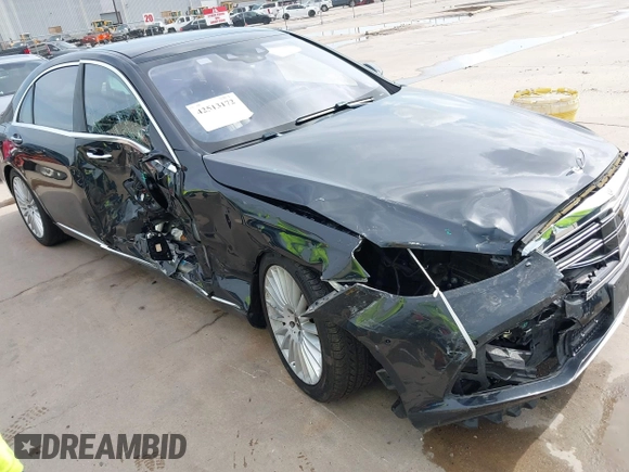 2018 Mercedes-Benz S 560 z VIN WDDUG8DB4JA403150, wystawiony jako IAAI lot #42513172 z przebiegiem Nie podano mil oraz . Historia ofert i sprzedaży dostępna na DreamBid. Obrazek 18.