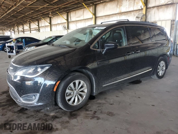 2017 Chrysler Pacifica Touring L z VIN 2C4RC1BG5HR795613, wystawiony jako Copart lot #79844814 z przebiegiem 114 720 mil mil oraz Szkoda całkowita • Salvage title. Historia ofert i sprzedaży dostępna na DreamBid. Obrazek 1.