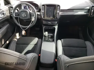 2022 Volvo C40 Recharge Pure Electric Ultimate with VIN YV4ED3GB5N2005660, listed as a Copart auction lot 48310004 with 21,313 mi miles. Bid and sale history available at carsss.com. Image 8.