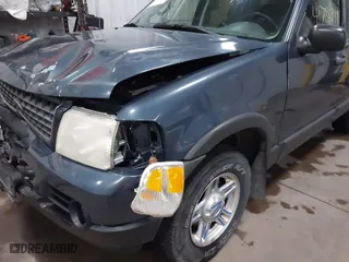 2003 Ford Explorer XLT with VIN 1FMZU73K53UB59333, listed as a IAAI auction lot 41786899 with 205,392 mi miles. Bid and sale history available at carsss.com. Image 17.