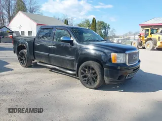 2008 GMC Sierra Denali z VIN 2GTEK638181258869, wystawiony jako IAAI lot #42112054 z przebiegiem 207 120 mil mil oraz . Historia ofert i sprzedaży dostępna na DreamBid. Obrazek 1.
