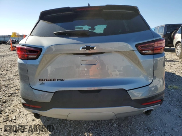 2024 Chevrolet Blazer LT with VIN 3GNKBJRS5RS182630, listed as a Copart auction lot 76085844 with 3,587 mi miles and Salvage title. Bid and sale history available at DreamBid. Image 6.