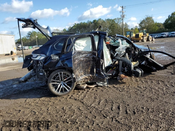 2020 BMW X5 M50i with VIN 5UXJU4C05LLE45415, listed as a Copart auction lot 80190304 with Not Provided miles and Salvage Title. Bid and sale history available at DreamBid. Image 3.