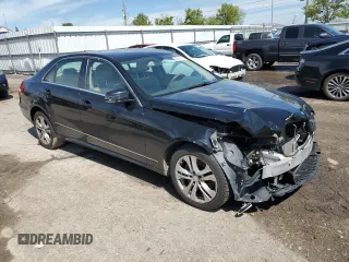 2010 Mercedes-Benz E 350 Luxury z VIN WDDHF8HB9AA102775, wystawiony jako Copart lot #54841885 z przebiegiem 124 106 mil mil oraz Szkoda całkowita • Salvage title. Historia ofert i sprzedaży dostępna na DreamBid. Obrazek 4.
