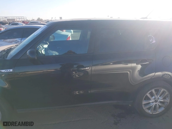 2019 Kia Soul + with VIN KNDJP3A51K7908964, listed as a IAAI auction lot 41217627 with 112,077 mi miles. Bid and sale history available at carsss.com. Image 14.