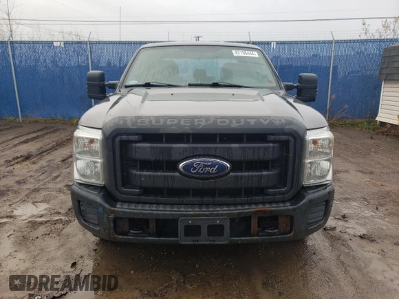 2012 Ford F-250 XL with VIN 1FT7W2A63CED01879, listed as a Copart auction lot 82196444 with 258,305 mi miles and Clean title. Bid and sale history available at DreamBid. Image 5.