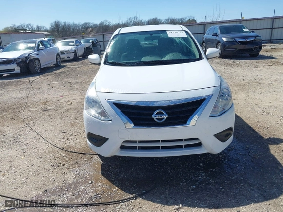 2019 Nissan Versa Sedan SV with VIN 3N1CN7AP5KL828802, listed as a IAAI auction lot 41738724 with 80,128 mi miles. Bid and sale history available at carsss.com. Image 12.