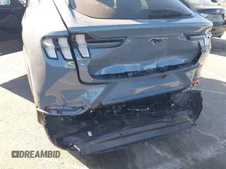 2023 Ford Mustang Mach-E Select с VIN 3FMTK1R48PMA92481, выставлен на аукционе IAAI как лот 41653774 с пробегом 12 023 миль миль и . История ставок и продаж доступна на DreamBid. Изображение 6.