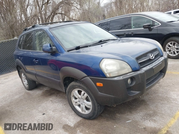 2006 Hyundai Tucson GLS with VIN KM8JN12D26U294624, listed as a IAAI auction lot 41853785 with 217,113 mi miles. Bid and sale history available at carsss.com. Image 1.