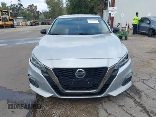 2020 Nissan Altima SR with VIN 1N4BL4CV6LN310472, listed as a IAAI auction lot 41919890 with 122,705 mi miles and . Bid and sale history available at carsss.com. Image 12.