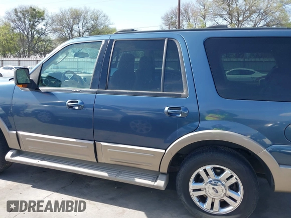 2004 Ford Expedition Eddie Bauer with VIN 1FMRU17W44LB81650, listed as a IAAI auction lot 41816408 with 188,127 mi miles and . Bid and sale history available at DreamBid. Image 15.